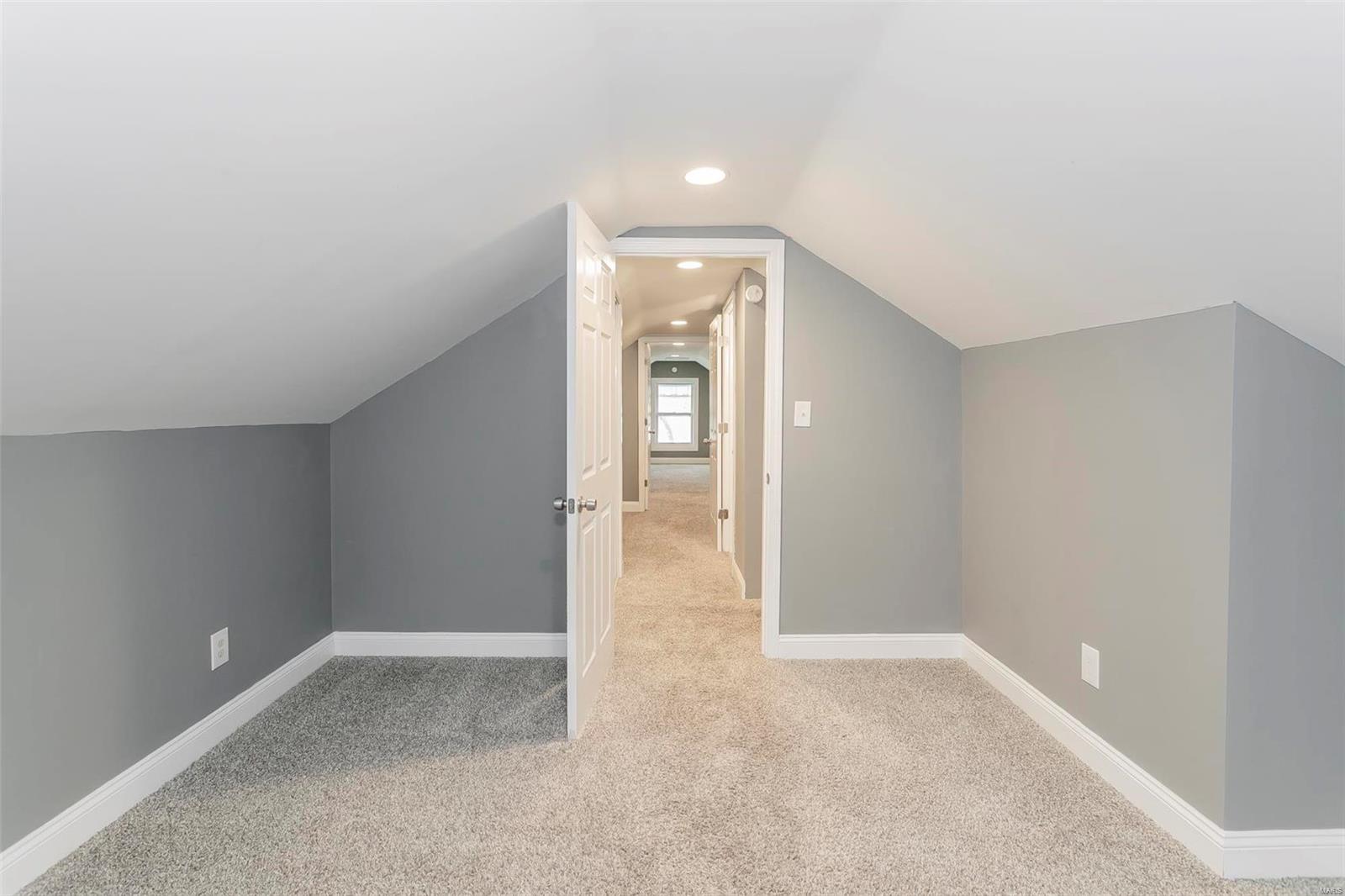 8014 Mathilda Avenue St. Louis, MO 63123 - Photo 34 of 41 Gallery Image 34