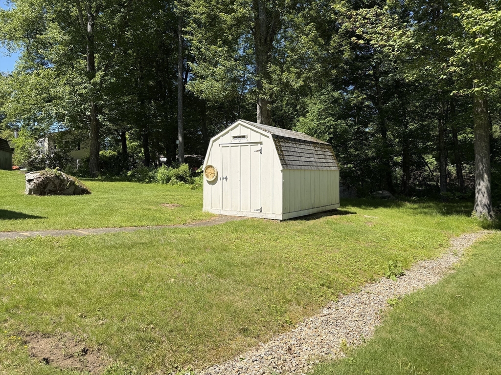 16 Tyler Street Brookfield, MA 01506 - Photo 7 of 21