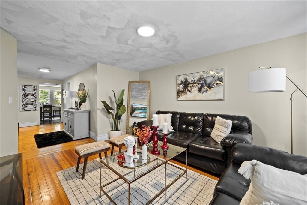 39 Johnston Road Boston, MA 02124 - Photo 4 of 42 Gallery Image 4