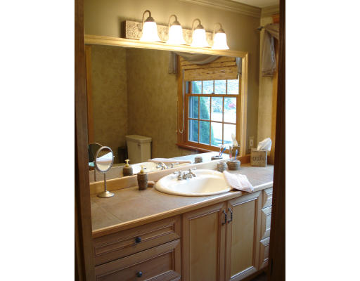 44 Breakneck Road Sturbridge, MA 01566 - Photo 16 of 28