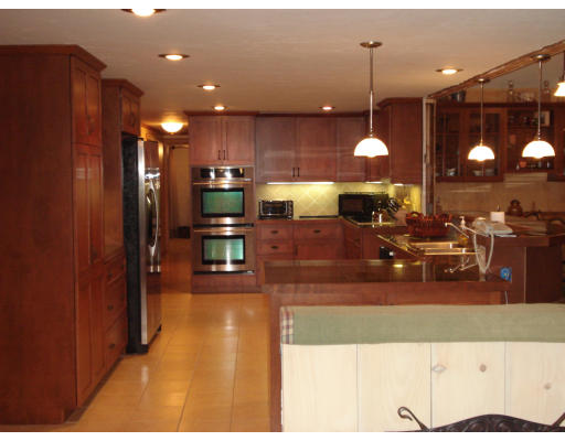 44 Breakneck Road Sturbridge, MA 01566 - Photo 8 of 28