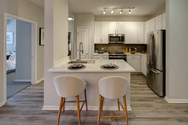 $3,155 | 1155 Museum Boulevard, Unit 10515, Vernon Hills, IL 60061