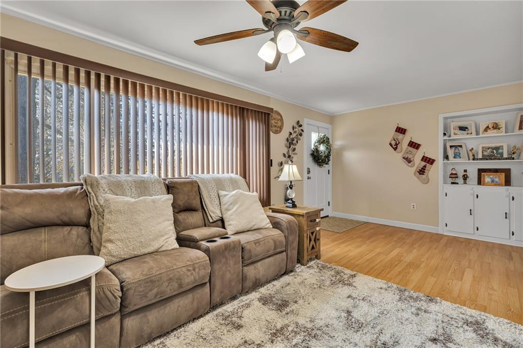 1853 Barclay Hill Road Beaver, PA 15009 - Photo 8 of 21 Gallery Image 8