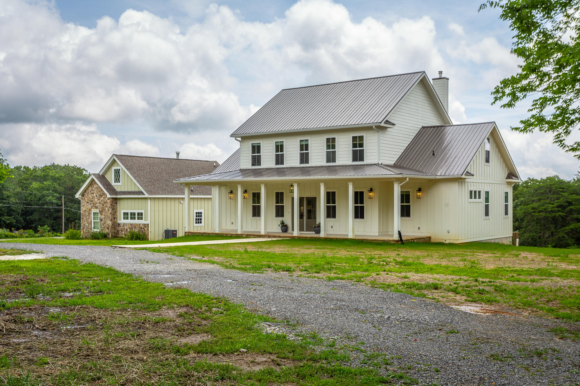 720 Miller Road Signal Mountain, TN 37377 - Photo 2 of 118 Front View