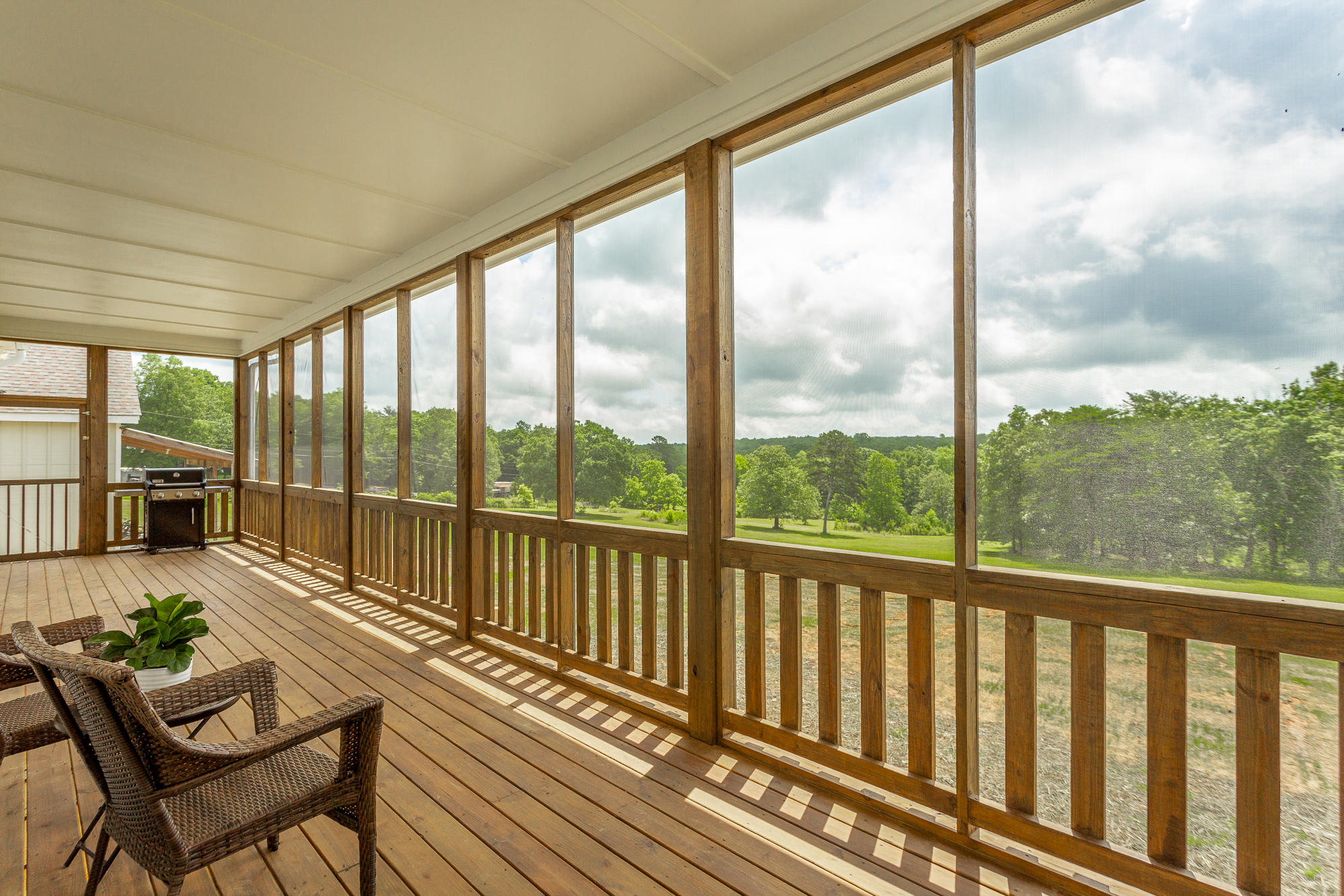 720 Miller Road Signal Mountain, TN 37377 - Photo 11 of 118 Screened-In Porch