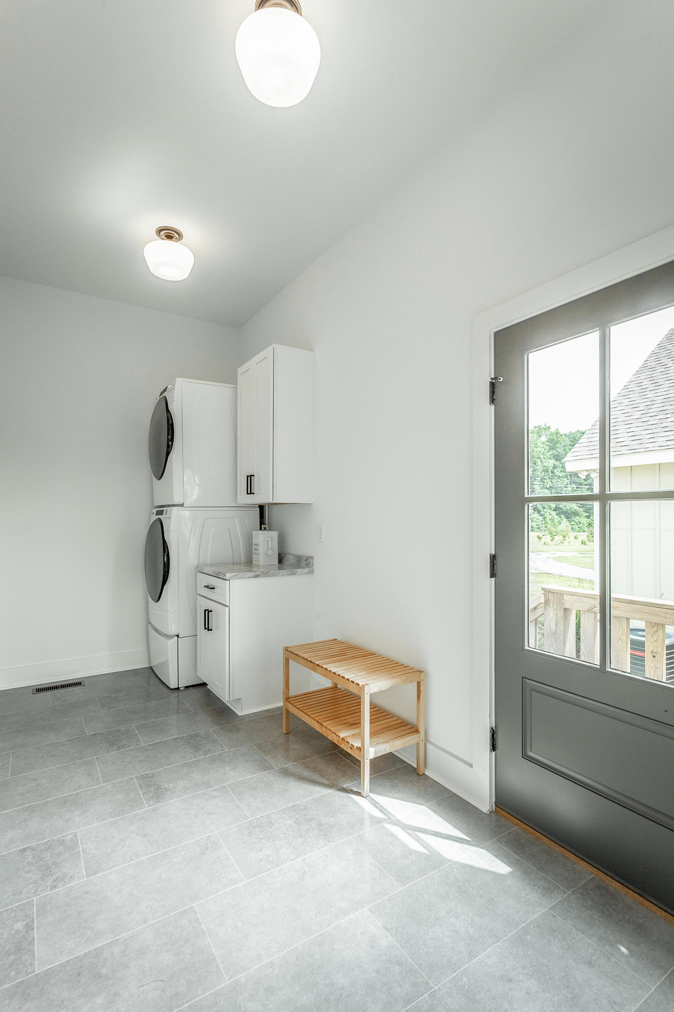 720 Miller Road Signal Mountain, TN 37377 - Photo 19 of 118 Laundry Room