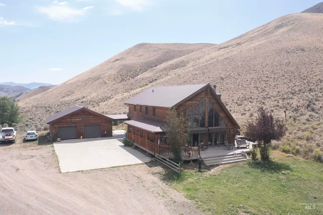 $1,800,000 | 9885 Challis Creek Road, Challis, ID 83226