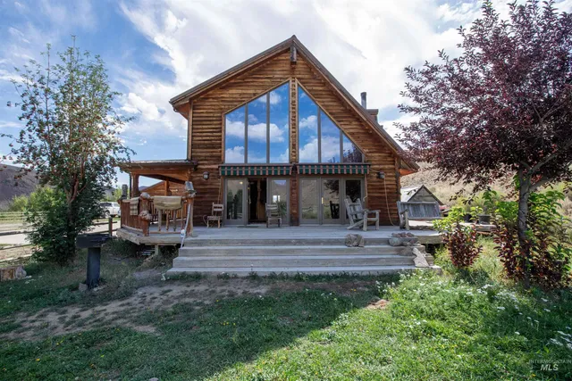 $1,800,000 | 9885 Challis Creek Road, Challis, ID 83226