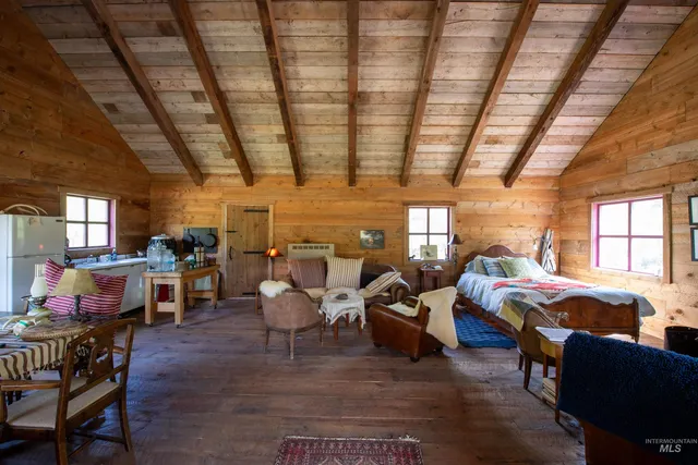 $1,800,000 | 9885 Challis Creek Road, Challis, ID 83226