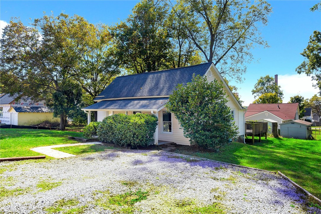 202 Barton Street Easley, SC 29640 - Photo 23 of 23 Gallery Image 23