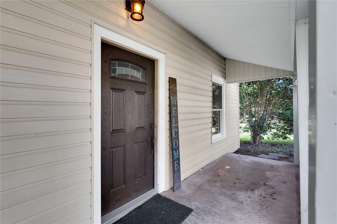 202 Barton Street Easley, SC 29640 - Photo 3 of 23 Gallery Image 3