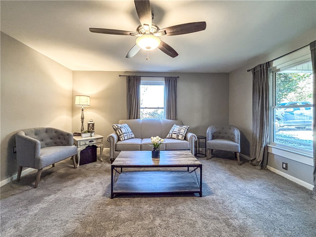 202 Barton Street Easley, SC 29640 - Photo 5 of 23 Gallery Image 5