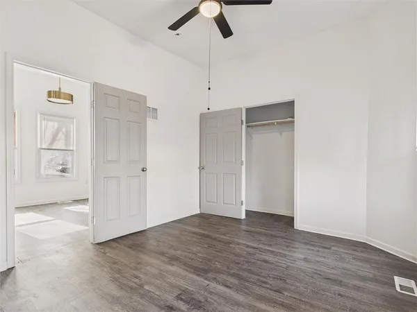 $240,000 | 2421 Chestnut Avenue, Kansas City, MO 64127