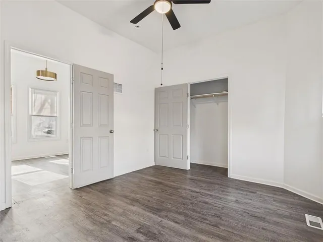 $240,000 | 2421 Chestnut Avenue, Kansas City, MO 64127