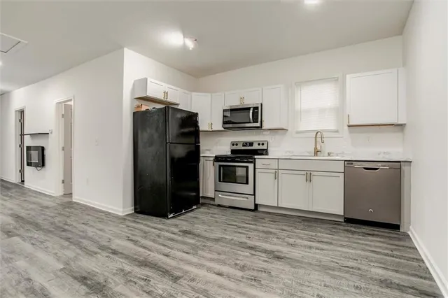 $240,000 | 2421 Chestnut Avenue, Kansas City, MO 64127