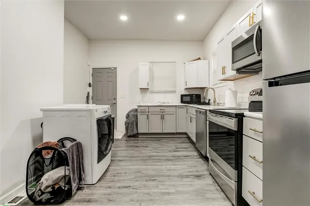 $244,900 | 2421 Chestnut Avenue, Kansas City, MO 64127