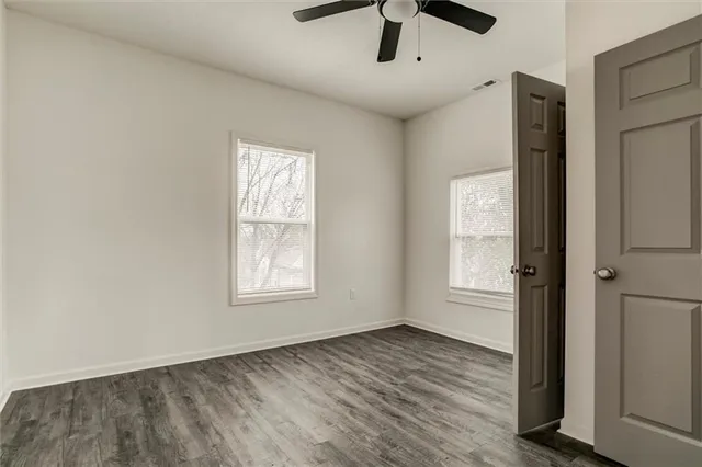 $240,000 | 2421 Chestnut Avenue, Kansas City, MO 64127