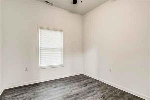 $240,000 | 2421 Chestnut Avenue, Kansas City, MO 64127