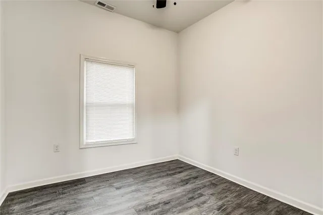 $240,000 | 2421 Chestnut Avenue, Kansas City, MO 64127