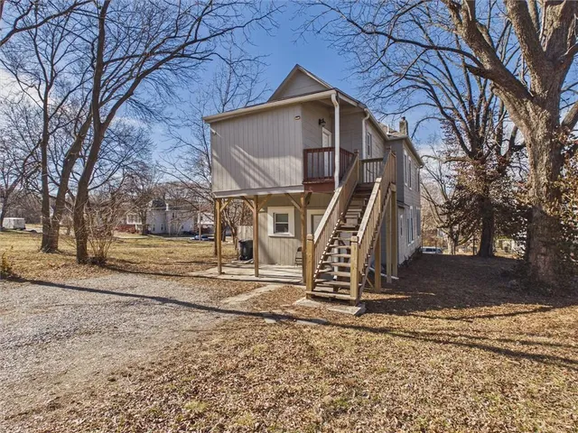 $240,000 | 2421 Chestnut Avenue, Kansas City, MO 64127