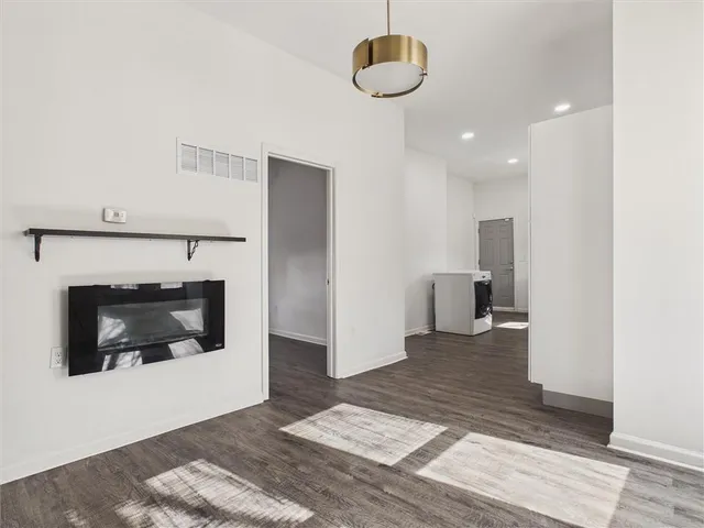 $240,000 | 2421 Chestnut Avenue, Kansas City, MO 64127