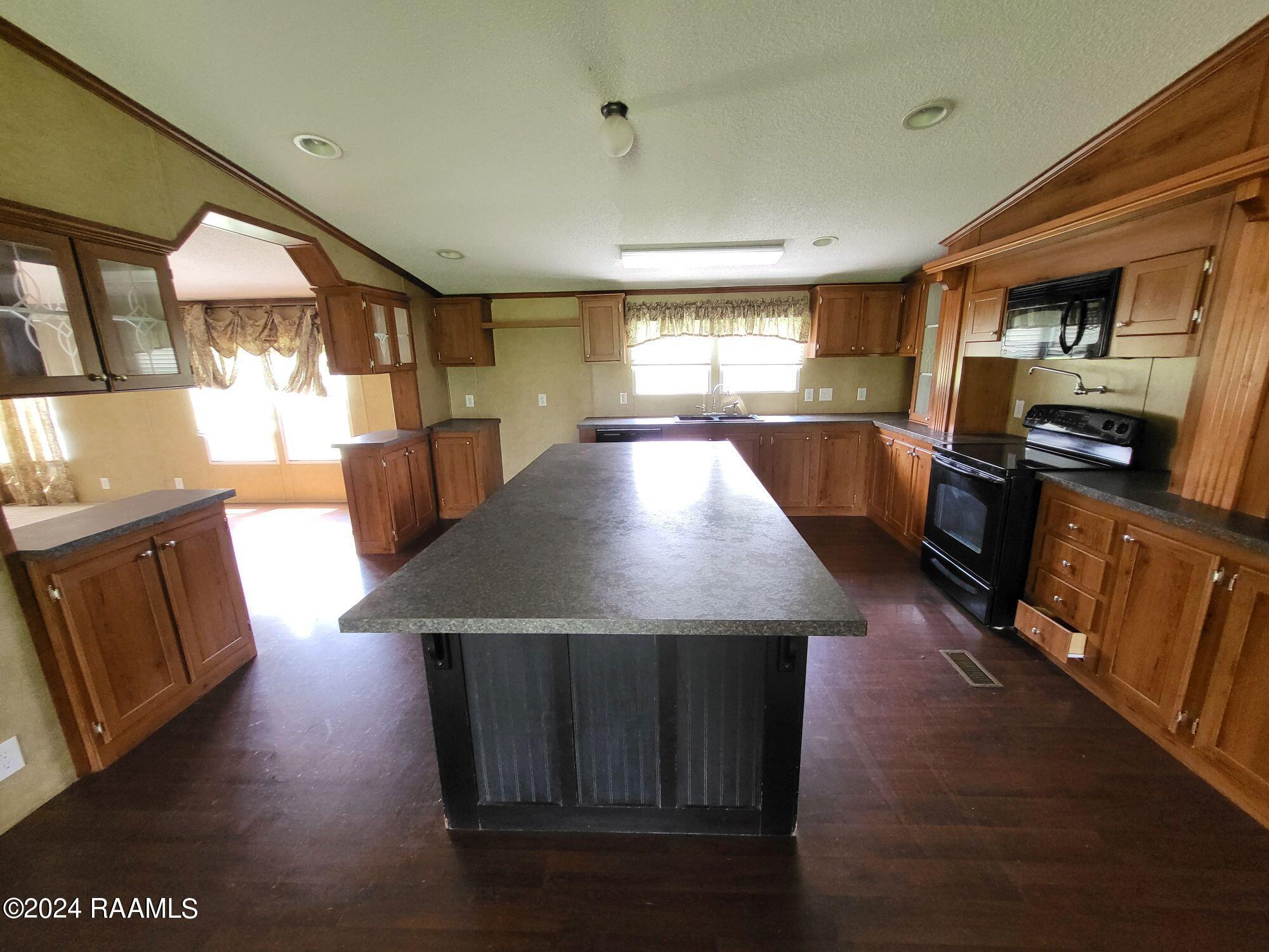 175 Choupique Road Opelousas, LA 70570 - Photo 4 of 22 4