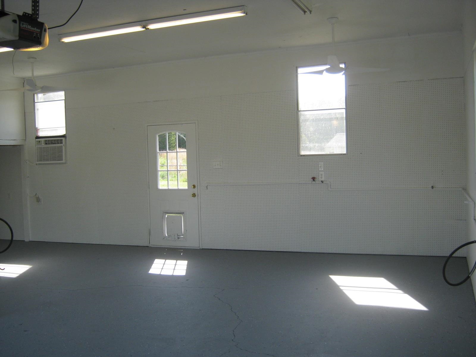 1445 Kilgore Bridge Road Woodruff, SC 29388 - Photo 8 of 27