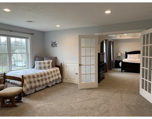 18 Hunters Ridge Way Hopkinton, MA 01748 - Photo 18 of 30 Gallery Image 18