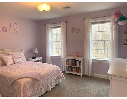 18 Hunters Ridge Way Hopkinton, MA 01748 - Photo 24 of 30 Gallery Image 24