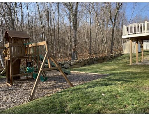 18 Hunters Ridge Way Hopkinton, MA 01748 - Photo 27 of 30 Gallery Image 27