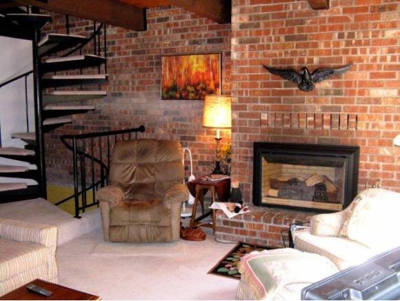 685 Cottage Club Road, Unit 20 Stowe, VT 05672 - Photo 10 of 24 Gallery Image 10