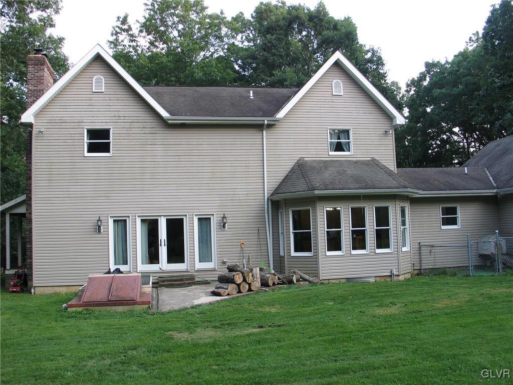 9173 North Loop Road Slatington, PA 18080 - Photo 2 of 31 Gallery Image 2