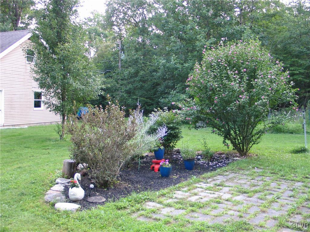 9173 North Loop Road Slatington, PA 18080 - Photo 5 of 31 Gallery Image 5