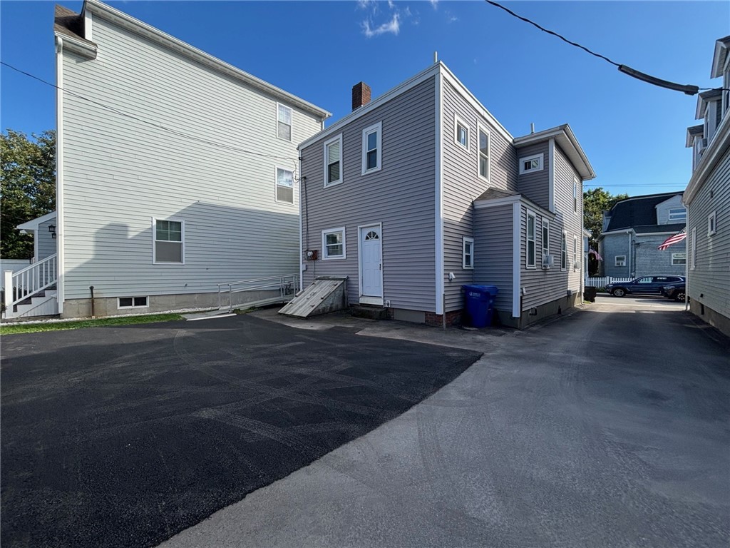 40 East Bowery Street Newport, RI 02840 - Photo 2 of 19