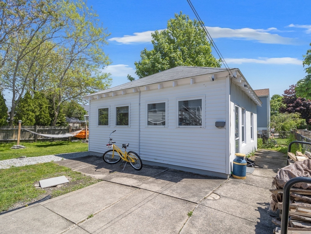 52 H Street Hull, MA 02045 - Photo 29 of 41