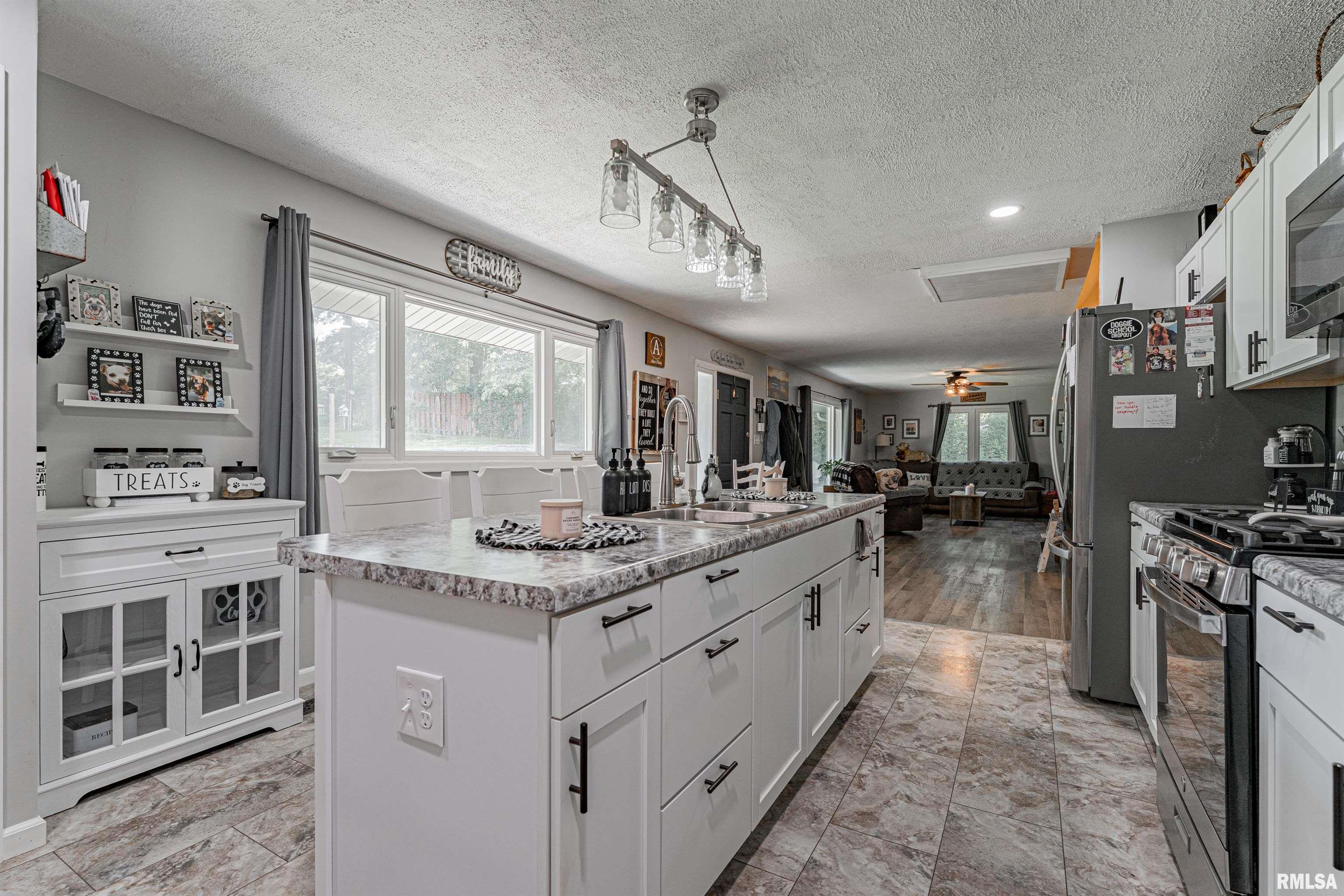 35 Arabian Spur Springfield, IL 62702 - Photo 12 of 43