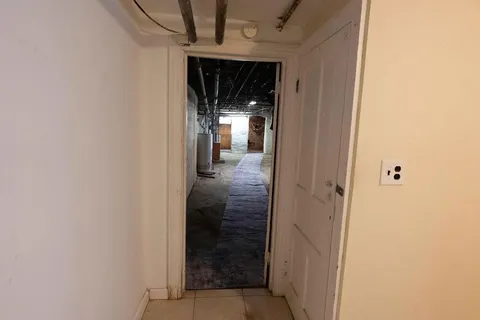 a view of entryway
