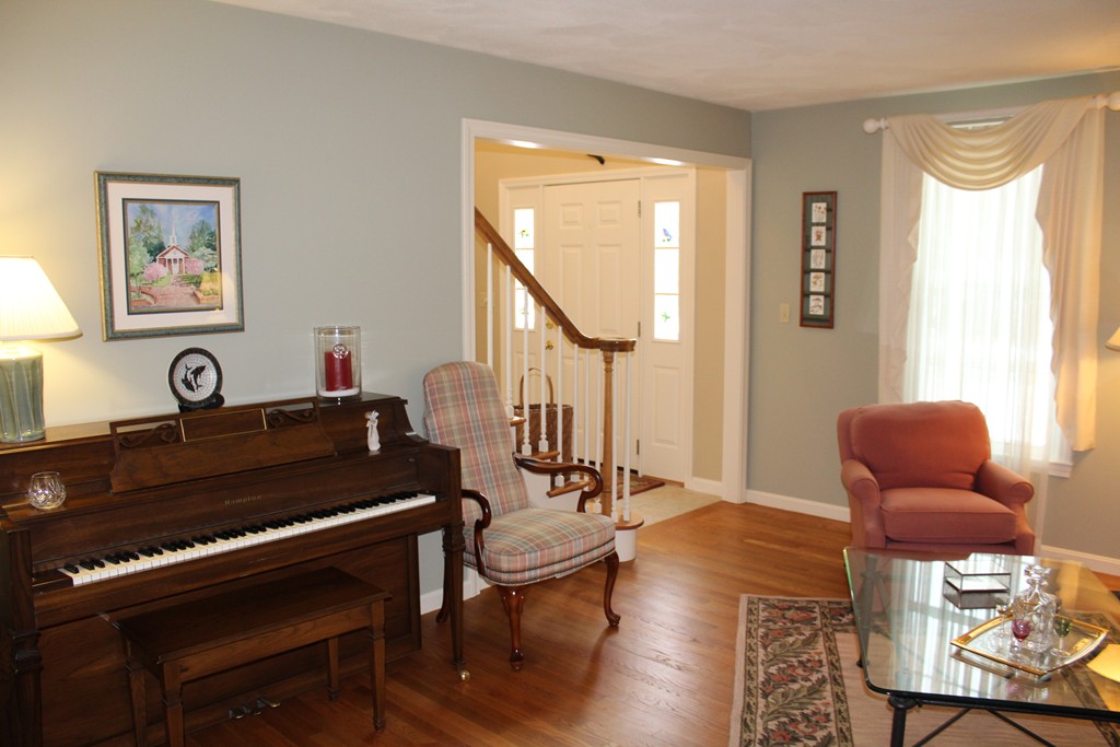 66 Jefferson Road Franklin, MA 02038 - Photo 12 of 30 Gallery Image 12