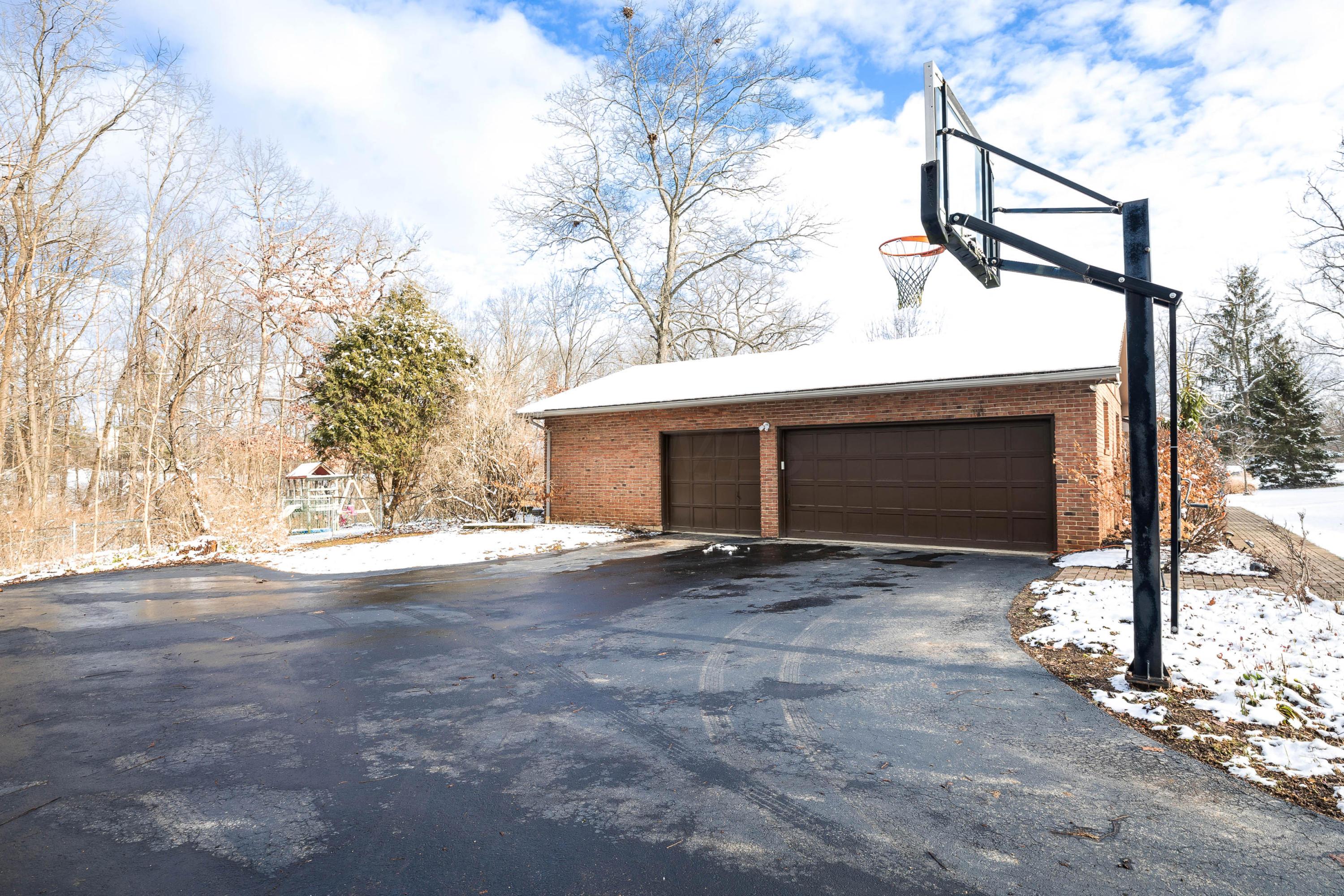 1950 Carriage Road Powell, OH 43065 - Photo 52 of 66 Gallery Image 52