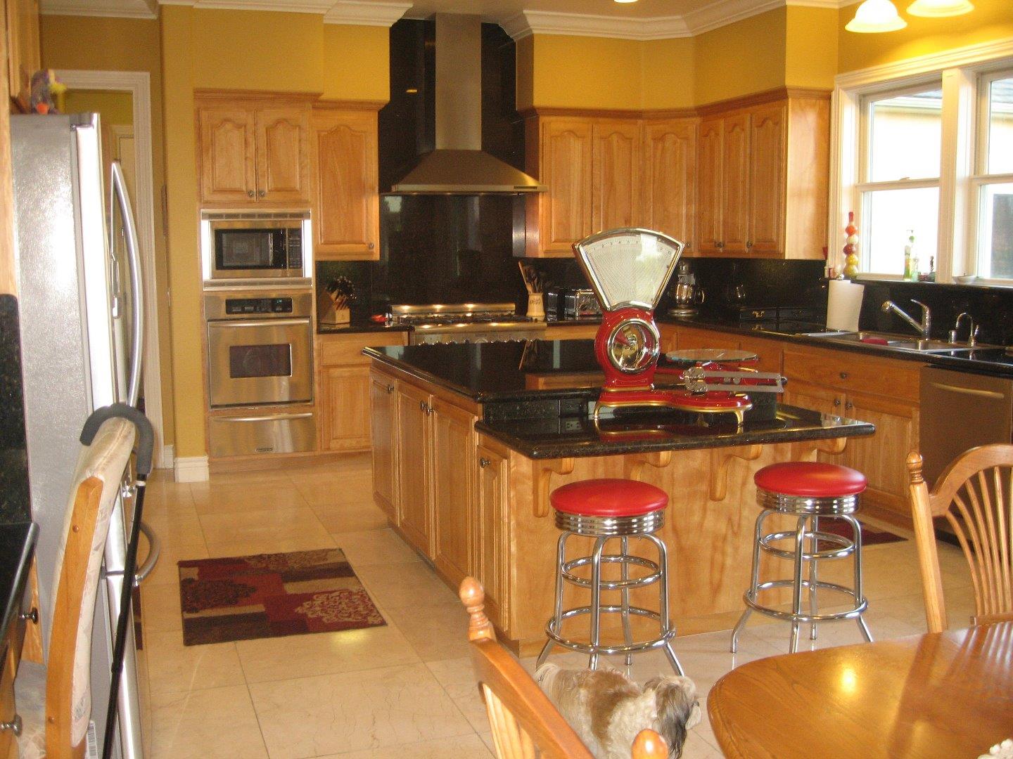 405 Spring Grove Road Hollister, CA 95023 - Photo 6 of 15 Gallery Image 6