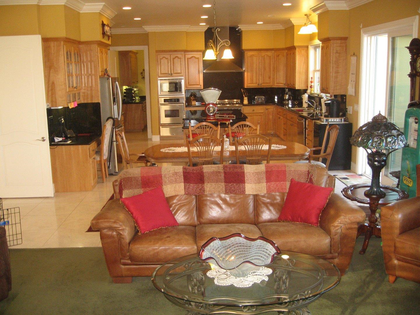 405 Spring Grove Road Hollister, CA 95023 - Photo 7 of 15 Gallery Image 7