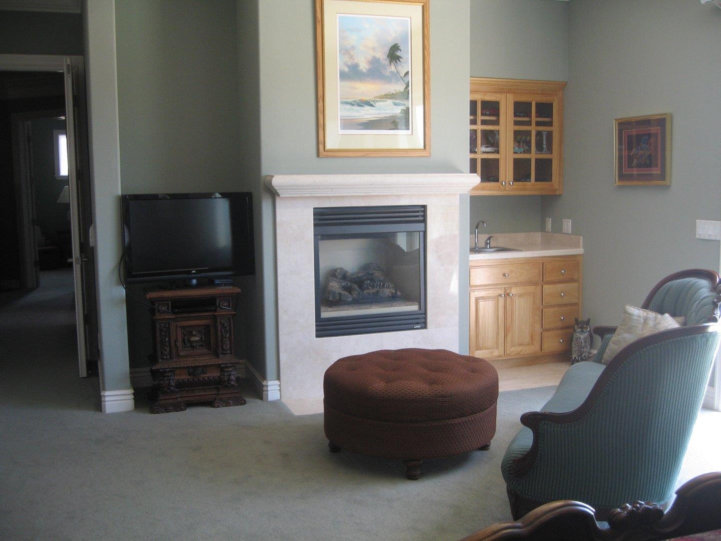 405 Spring Grove Road Hollister, CA 95023 - Photo 10 of 15 Gallery Image 10