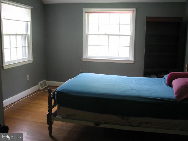 303 East Country Club Lane Wallingford, PA 19086 - Photo 11 of 22 Bedroom 2