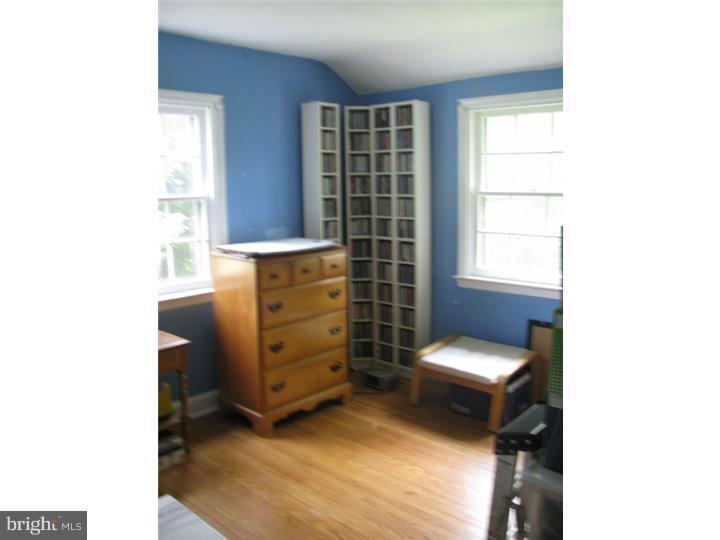 303 East Country Club Lane Wallingford, PA 19086 - Photo 13 of 22 Bedroom 4