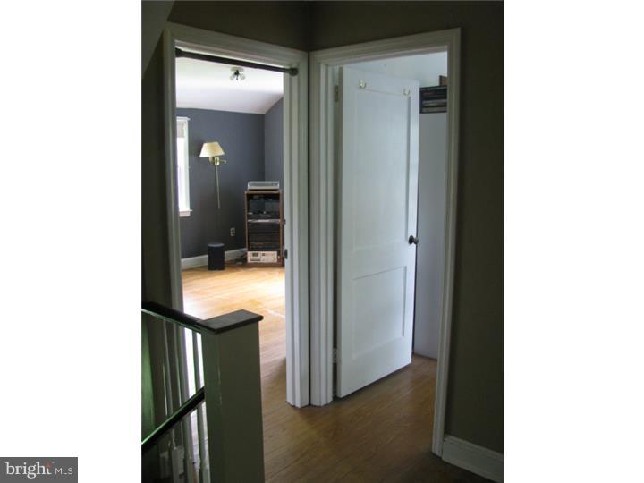303 East Country Club Lane Wallingford, PA 19086 - Photo 16 of 22 Hallway