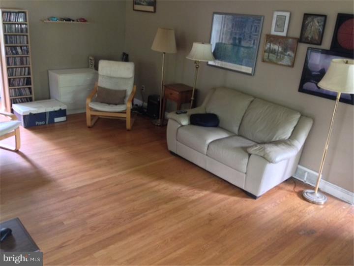 303 East Country Club Lane Wallingford, PA 19086 - Photo 3 of 22 Living Room