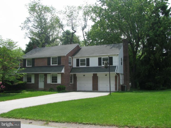 303 East Country Club Lane Wallingford, PA 19086 - Photo 22 of 22 Exterior Front