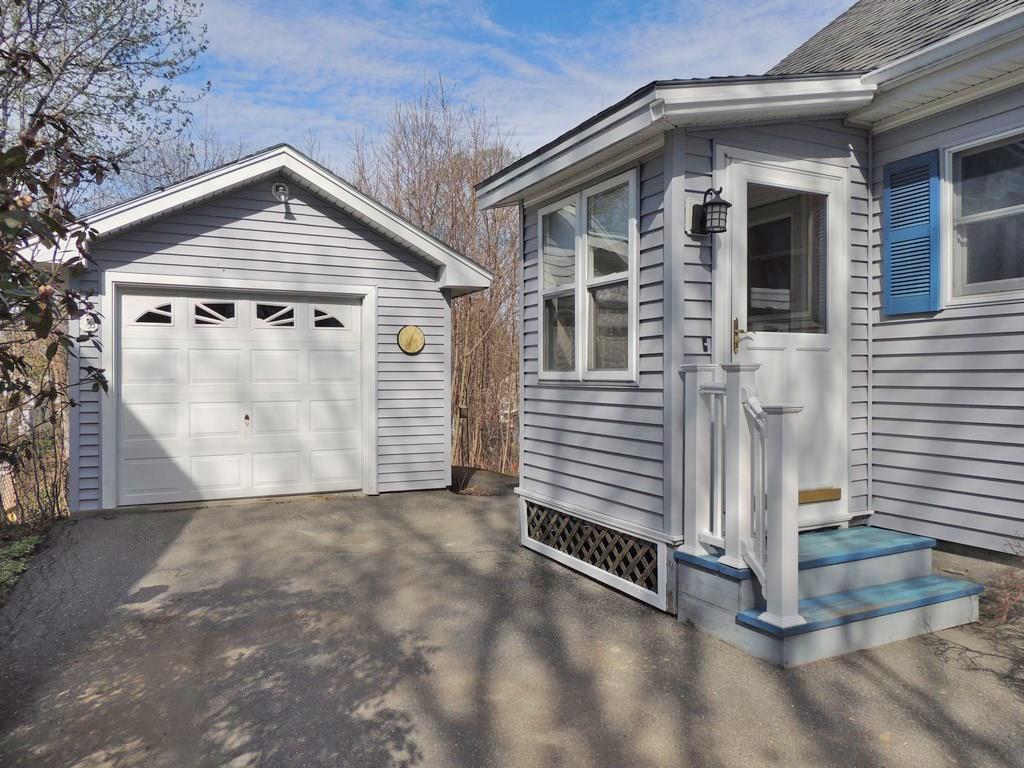 286 Maple Street Bangor, ME 04401 - Photo 3 of 35 One car garage for car and storage. ...