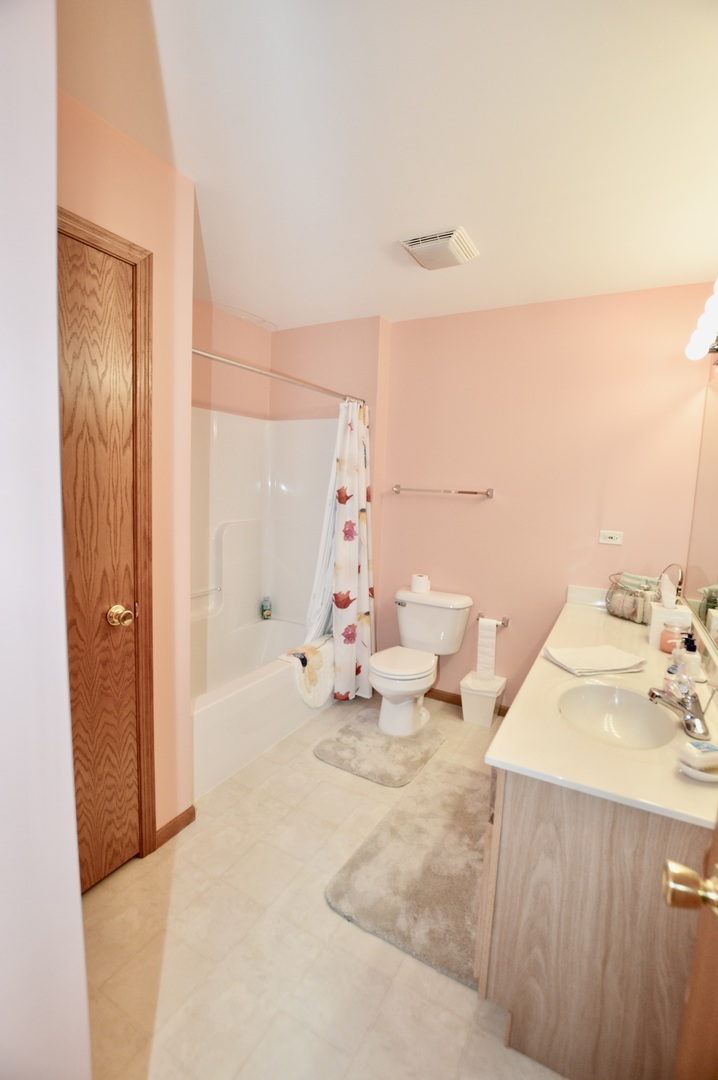 5708 Fieldstone Trail McHenry, IL 60050 - Photo 19 of 25