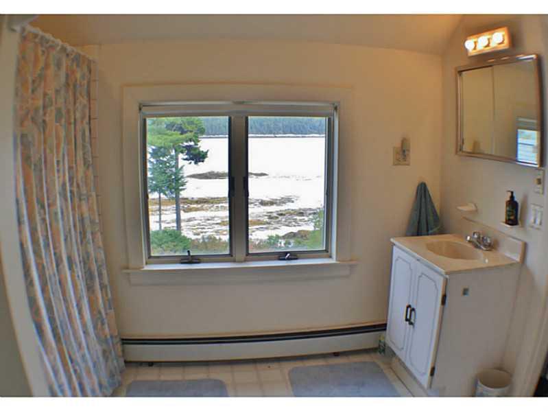 73 East Cundys Point Harpswell, ME 04079 - Photo 25 of 35 Bathroom.
